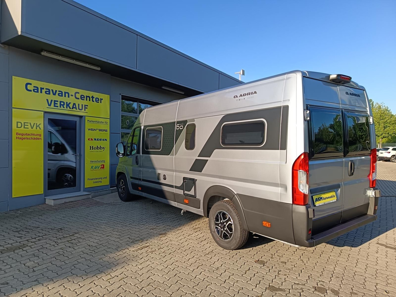 Adria Twin "60Y" 640 SLB*180 PS*4,25t MAXI*COMBI D 6E* - Camper Van: das Bild 2 Adria Twin "60Y" 640 SLB*180 PS*4,25t MAXI*COMBI D 6E* - Camper Van: das Bild 2