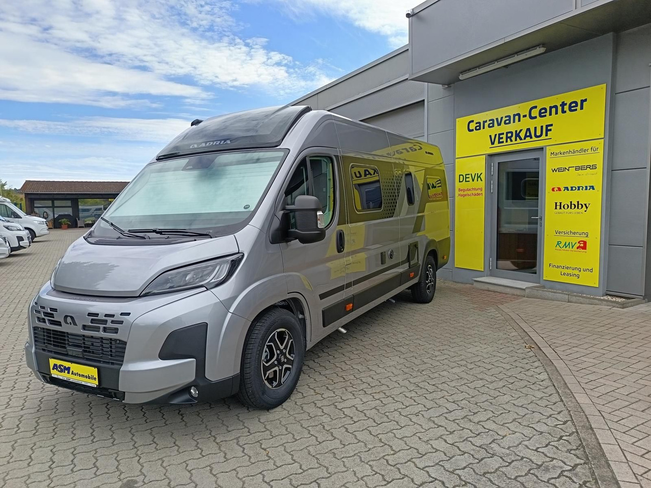 Adria Twin "60Y" 640 SLB 4,25MAXI*JUBILEE*MARKISE*LED - Camper Van: das Bild 3 Adria Twin "60Y" 640 SLB 4,25MAXI*JUBILEE*MARKISE*LED - Camper Van: das Bild 3