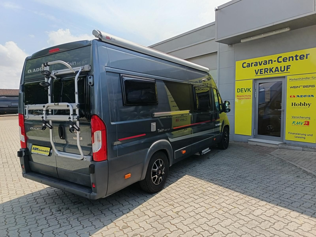 Adria Twin 640SLX Platinum*MARKISE*TV*SAT*FAHRRADTRÄG. - Camper Van: das Bild 4 Adria Twin 640SLX Platinum*MARKISE*TV*SAT*FAHRRADTRÄG. - Camper Van: das Bild 4