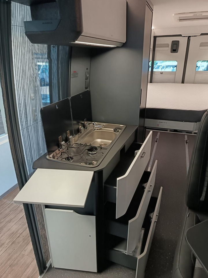 Camper Van Adria Twin Edition 640 SGX Maxi 132kW*138L KÜHLSCHRANK: das Bild 21