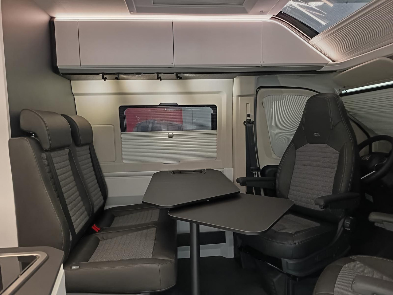 Camper Van Adria Twin Edition 640 SGX Maxi 132kW*138L KÜHLSCHRANK: das Bild 13