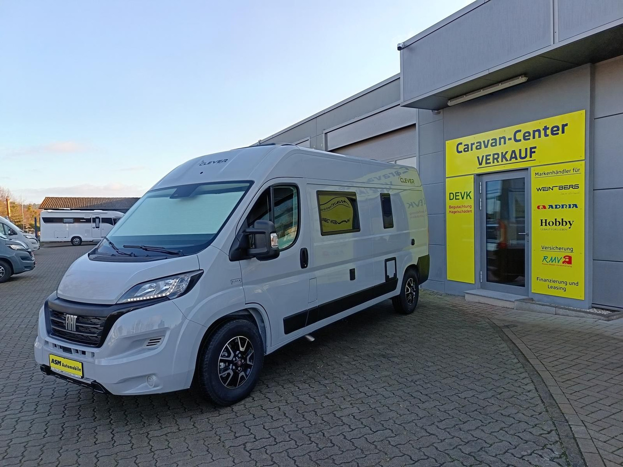 Clever Celebration 600 MJ24*AHK*MARKISE*ACC*R-KAM*RADIO - Camper Van: das Bild 4 Clever Celebration 600 MJ24*AHK*MARKISE*ACC*R-KAM*RADIO - Camper Van: das Bild 4