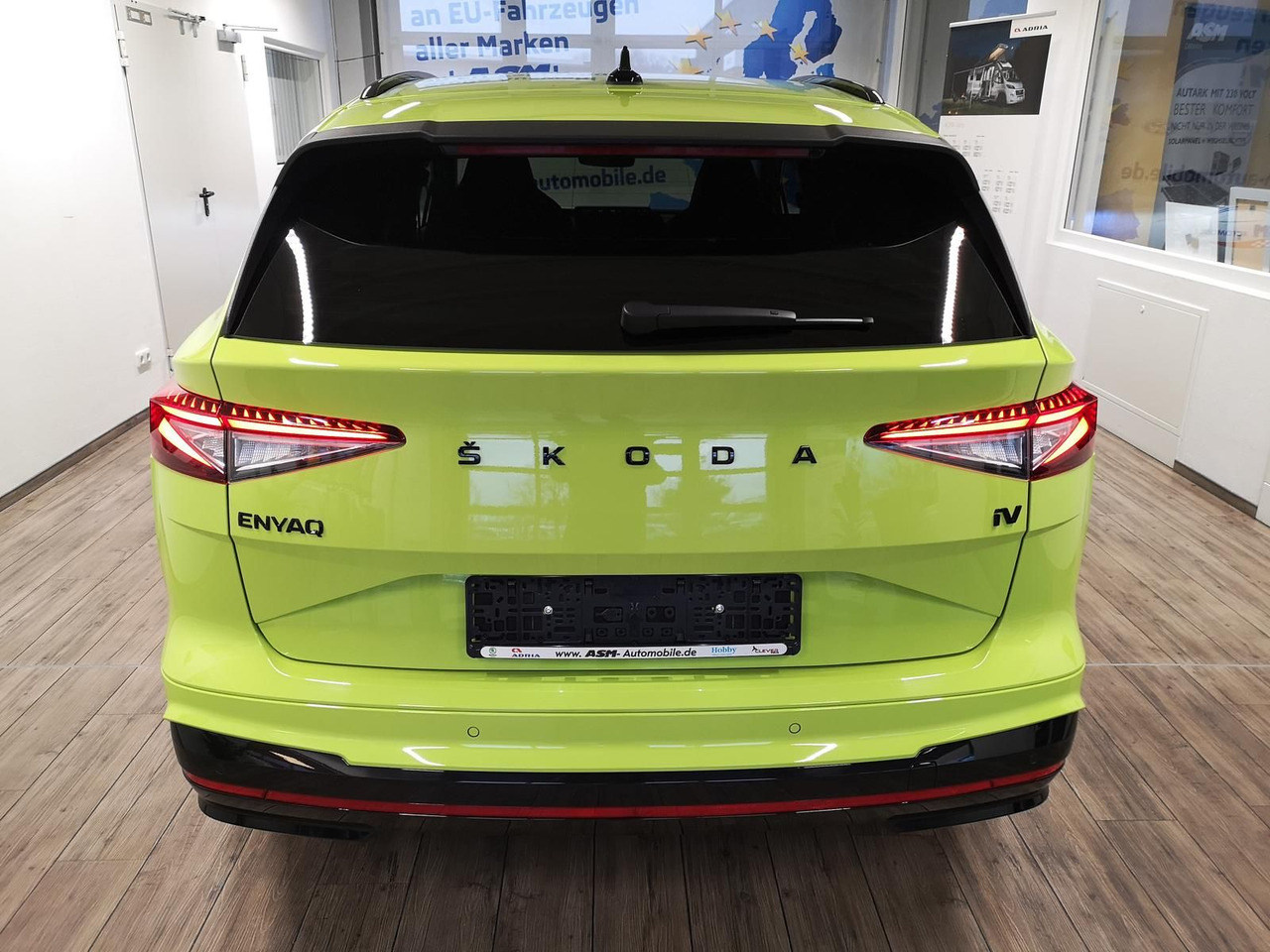 Skoda Enyaq iV RS 220 kW*PSD*AHK*virt.Pedal*360°Kamera - SUV/ Geländewagen: das Bild 5 Skoda Enyaq iV RS 220 kW*PSD*AHK*virt.Pedal*360°Kamera - SUV/ Geländewagen: das Bild 5
