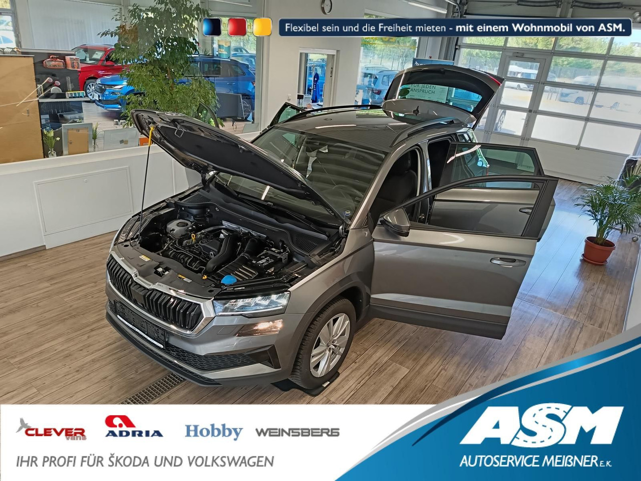 Skoda Karoq Selection 1.5 TSI DSG*NAVI*ACC*AHK-VORBER* - SUV/ Geländewagen: das Bild 1 Skoda Karoq Selection 1.5 TSI DSG*NAVI*ACC*AHK-VORBER* - SUV/ Geländewagen: das Bild 1