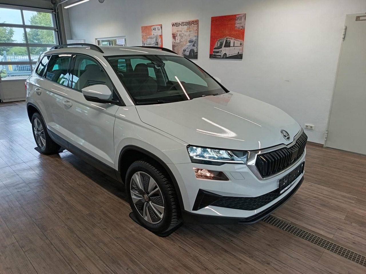 Skoda Karoq Style 1,5TSI DSG*AHK-VORBER*NAVI*LED*R-KAM - SUV/ Geländewagen: das Bild 3 Skoda Karoq Style 1,5TSI DSG*AHK-VORBER*NAVI*LED*R-KAM - SUV/ Geländewagen: das Bild 3