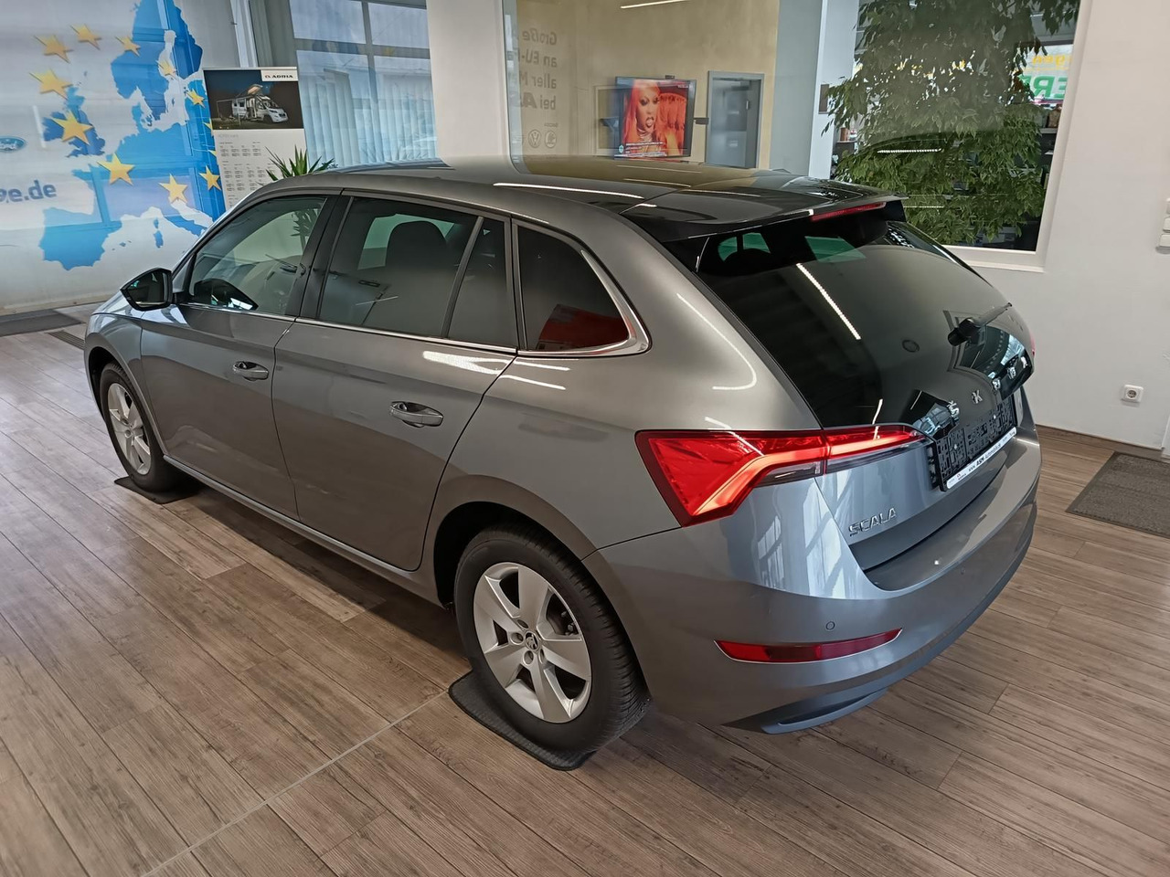 Skoda Scala Style 1,5 TSI DSG*PANO*LED*DAB*ALLWETTER* - Limousine: das Bild 4 Skoda Scala Style 1,5 TSI DSG*PANO*LED*DAB*ALLWETTER* - Limousine: das Bild 4