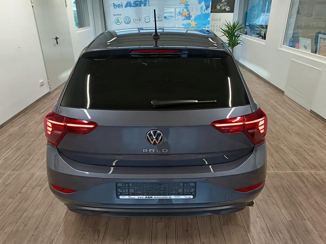 Volkswagen Polo Life 1.0 TSI 70 kW*LED*R-KAM*TEMP*PDC*SHZ* - PKW: das Bild 5 Volkswagen Polo Life 1.0 TSI 70 kW*LED*R-KAM*TEMP*PDC*SHZ* - PKW: das Bild 5