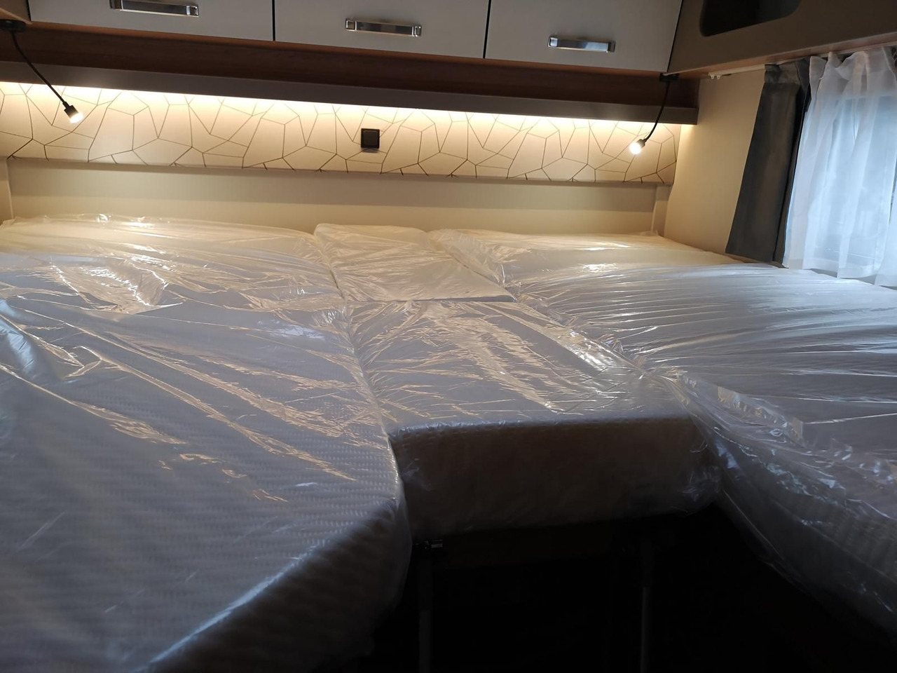 Teilintegriertes Wohnmobil Weinsberg CaraSuite 650 MEG*MJ 2025*MARKISE*LITHIUM*SOFORT: das Bild 12