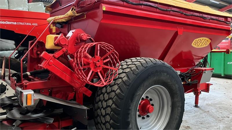 Bredal K85 - Düngerstreuer: das Bild 3 Bredal K85 - Düngerstreuer: das Bild 3