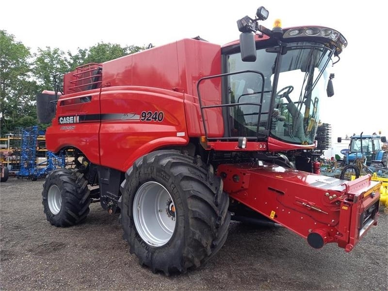Case IH Axial Flow 9240 - Mähdrescher: das Bild 2 Case IH Axial Flow 9240 - Mähdrescher: das Bild 2