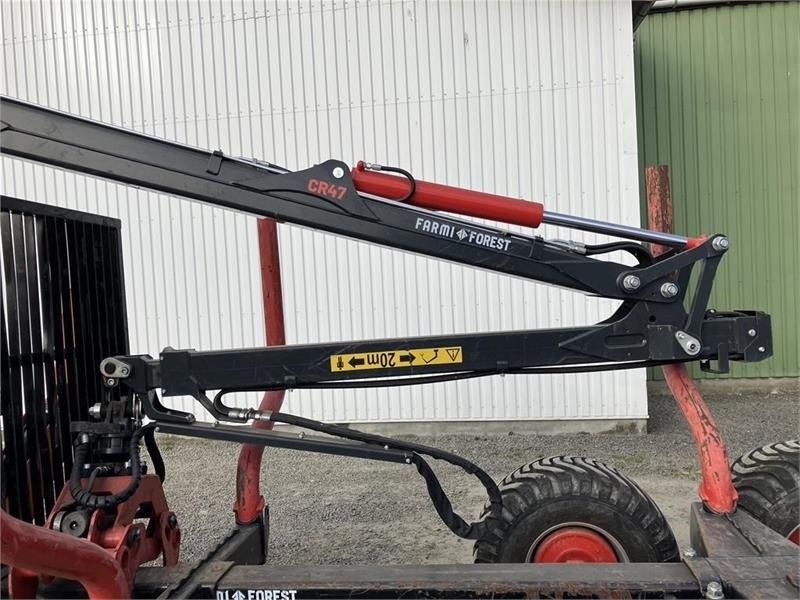 - - - Farmi Forrest FT9 med CR47 kran - Rückewagen: das Bild 4 - - - Farmi Forrest FT9 med CR47 kran - Rückewagen: das Bild 4