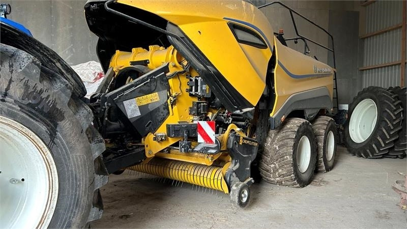 New Holland BB 1290 RC HD - Packenpresse: das Bild 3 New Holland BB 1290 RC HD - Packenpresse: das Bild 3