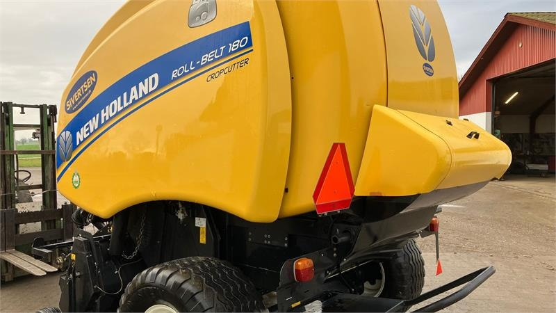 New Holland RB 180 CropCutter - Rundballenpresse: das Bild 3 New Holland RB 180 CropCutter - Rundballenpresse: das Bild 3