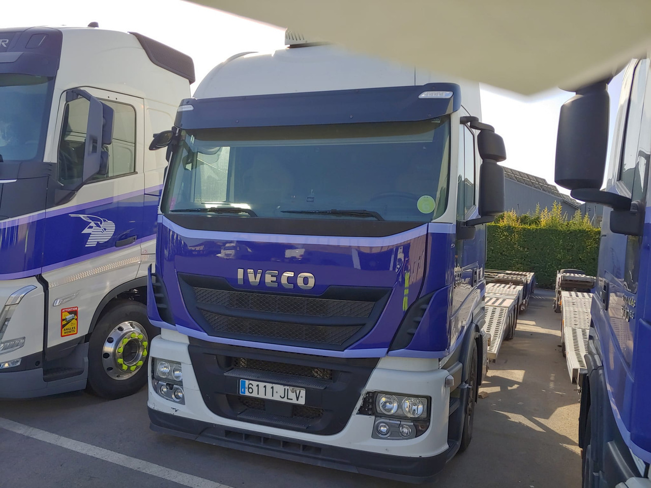 IVECO AS190S50FP - Autotransporter LKW: das Bild 3 IVECO AS190S50FP - Autotransporter LKW: das Bild 3