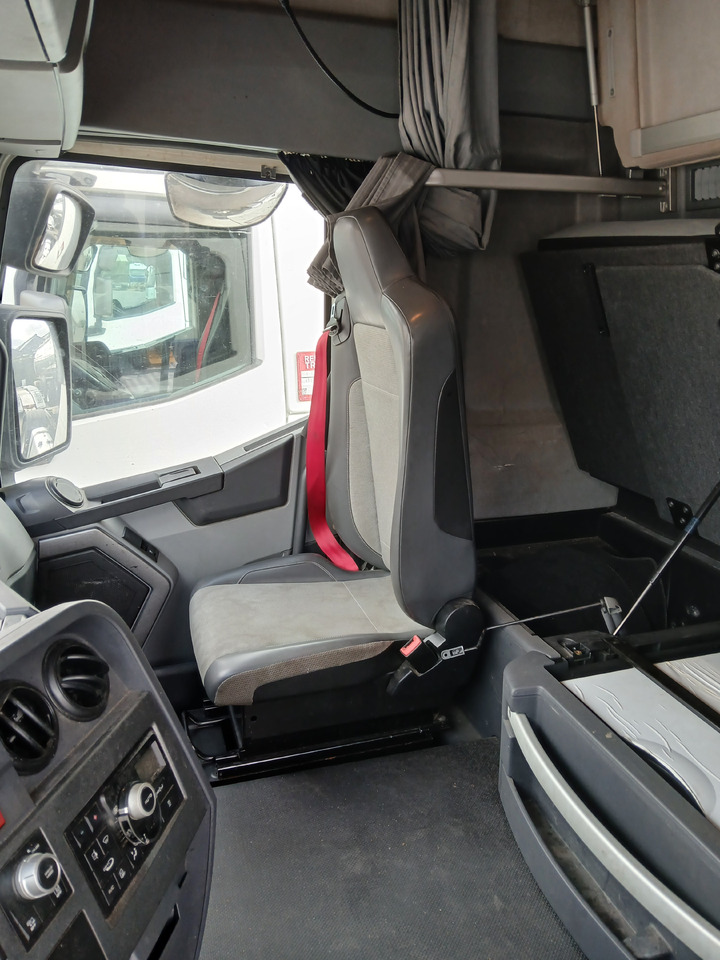 RENAULT T 520 - Fahrgestell LKW: das Bild 4 RENAULT T 520 - Fahrgestell LKW: das Bild 4