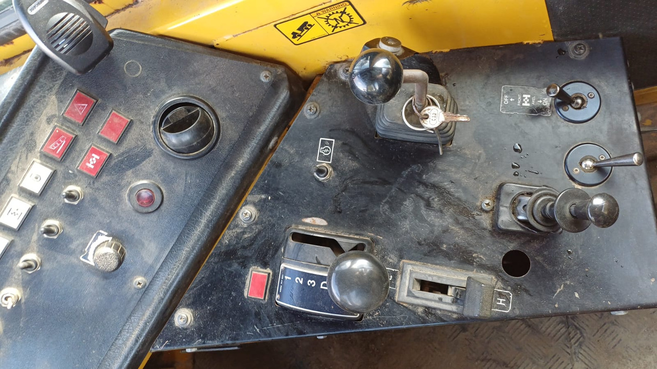 Knickgelenkter Dumper Volvo A25C 6X6: das Bild 9