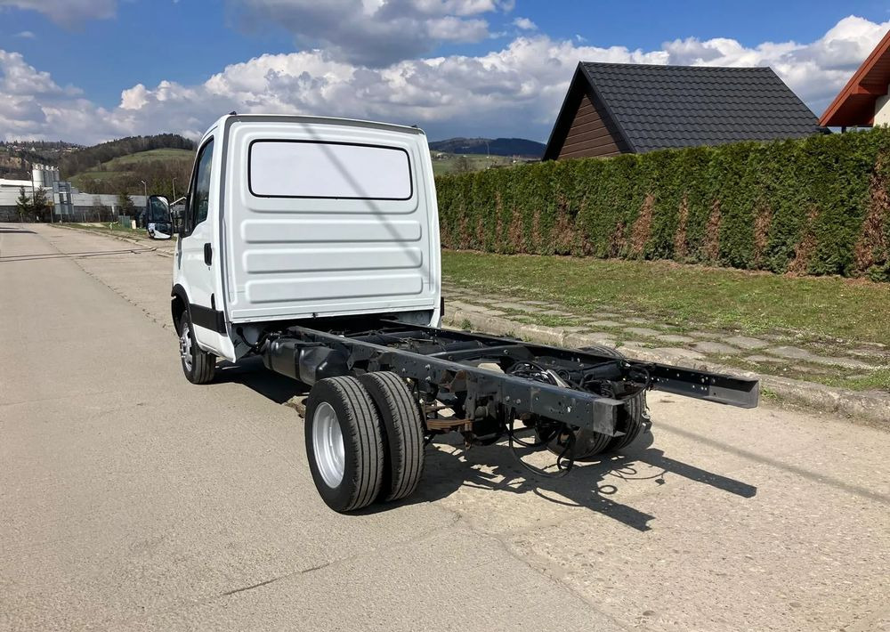 Iveco DAILY 35C13 ramo do zabudowy kiper wywrotka - Fahrgestell LKW: das Bild 3 Iveco DAILY 35C13 ramo do zabudowy kiper wywrotka - Fahrgestell LKW: das Bild 3