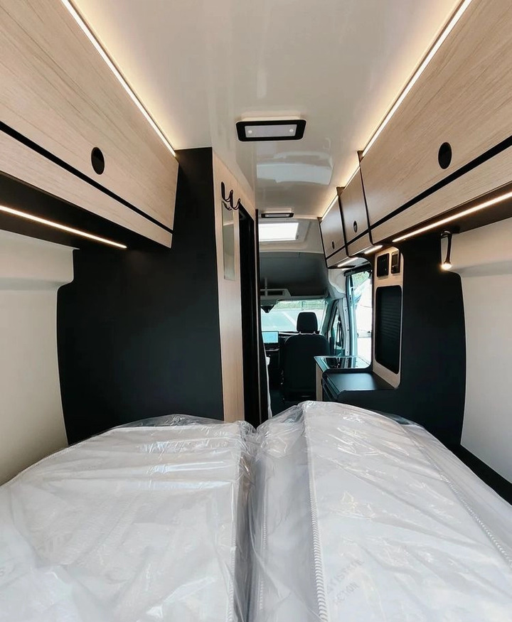 FORD Rimor NEW Ford Van 238 Truma Diesel Roller Shutters Remis AUTOMAT - Leasing FORD Rimor NEW Ford Van 238 Truma Diesel Roller Shutters Remis AUTOMAT: das Bild 18