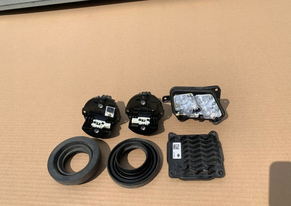 DAF XF euro 6 106 przetwornica LED sterownik lampa - Lichter/ Leuchten für LKW: das Bild 1 DAF XF euro 6 106 przetwornica LED sterownik lampa - Lichter/ Leuchten für LKW: das Bild 1