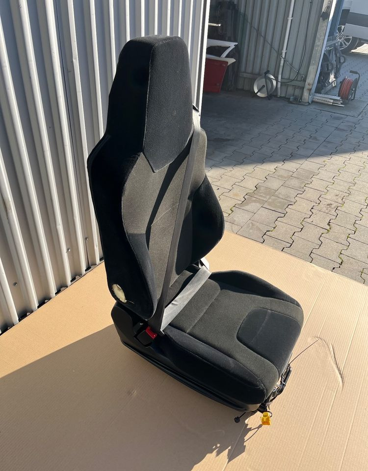 Fotel kierowcy MAN TG3 TGX nowy model siedzenie lewe - Fahrerhaus und Interieur für LKW: das Bild 2 Fotel kierowcy MAN TG3 TGX nowy model siedzenie lewe - Fahrerhaus und Interieur für LKW: das Bild 2