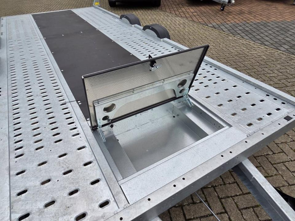 Autotransporter PKW Anhänger Brian James A Transporter 5.0 x 2.0m - Autotransporter Anhänger: das Bild 4 Autotransporter PKW Anhänger Brian James A Transporter 5.0 x 2.0m - Autotransporter Anhänger: das Bild 4