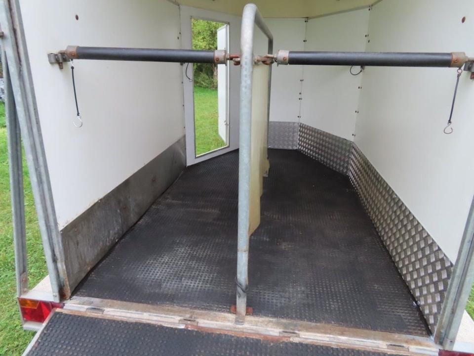 Black Friday Vieh - Pferdeanhänger, PKW Anhänger, Henra, TÜV NEU - Pferdeanhänger: das Bild 5 Black Friday Vieh - Pferdeanhänger, PKW Anhänger, Henra, TÜV NEU - Pferdeanhänger: das Bild 5