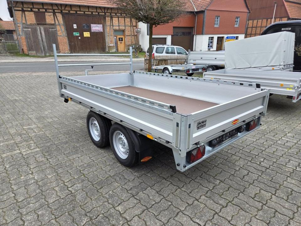 Böckmann 3016/27 F PKW-Anhänger Hochlader 2,7 to Top Ausstattung - Pritschenanhänger/ Plattformanhänger: das Bild 3 Böckmann 3016/27 F PKW-Anhänger Hochlader 2,7 to Top Ausstattung - Pritschenanhänger/ Plattformanhänger: das Bild 3