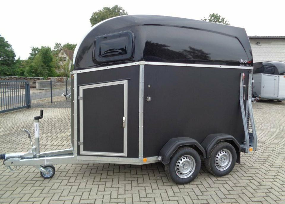 Böckmann, Pferdeanhänger, DUO Alub.SaKa.Flügeltür, 100 km/h - Pferdeanhänger: das Bild 2 Böckmann, Pferdeanhänger, DUO Alub.SaKa.Flügeltür, 100 km/h - Pferdeanhänger: das Bild 2