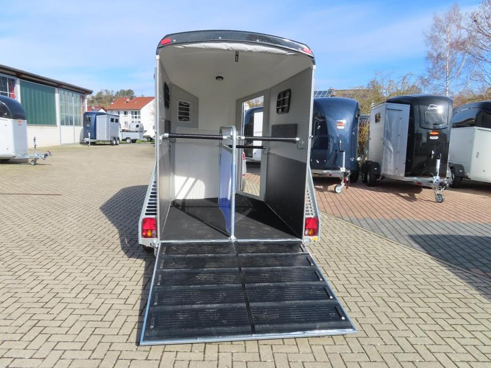 Pferdeanhänger Böckmann Pferdeanhänger, Portax ,Flügeltür, 100 km/h, SaKa.: das Bild 10 Pferdeanhänger Böckmann Pferdeanhänger, Portax ,Flügeltür, 100 km/h, SaKa.: das Bild 10