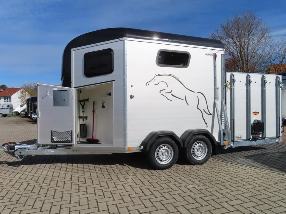 Pferdeanhänger Böckmann Pferdeanhänger, Portax ,Flügeltür, 100 km/h, SaKa.: das Bild 17 Pferdeanhänger Böckmann Pferdeanhänger, Portax ,Flügeltür, 100 km/h, SaKa.: das Bild 17
