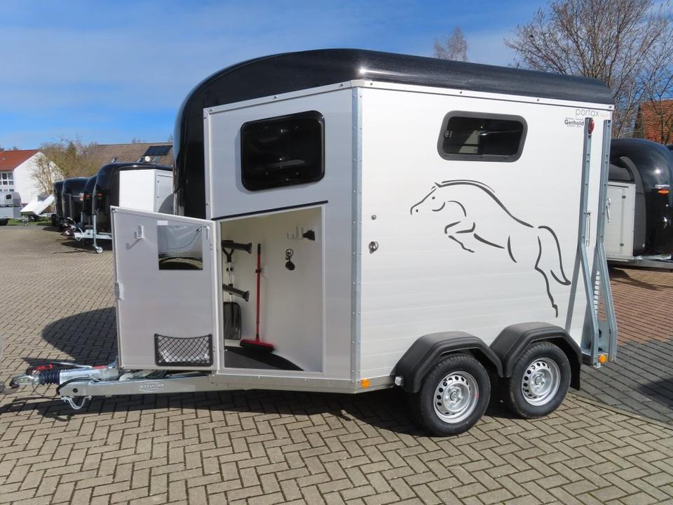 Pferdeanhänger Böckmann Pferdeanhänger, Portax ,Flügeltür, 100 km/h, SaKa.: das Bild 16 Pferdeanhänger Böckmann Pferdeanhänger, Portax ,Flügeltür, 100 km/h, SaKa.: das Bild 16