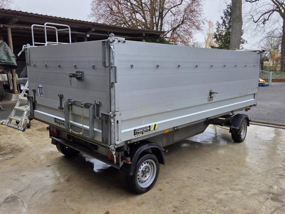 PKW-Anhänger Drehschemel Dreiseitenkipper 3,5t - Kipper Anhänger: das Bild 5 PKW-Anhänger Drehschemel Dreiseitenkipper 3,5t - Kipper Anhänger: das Bild 5