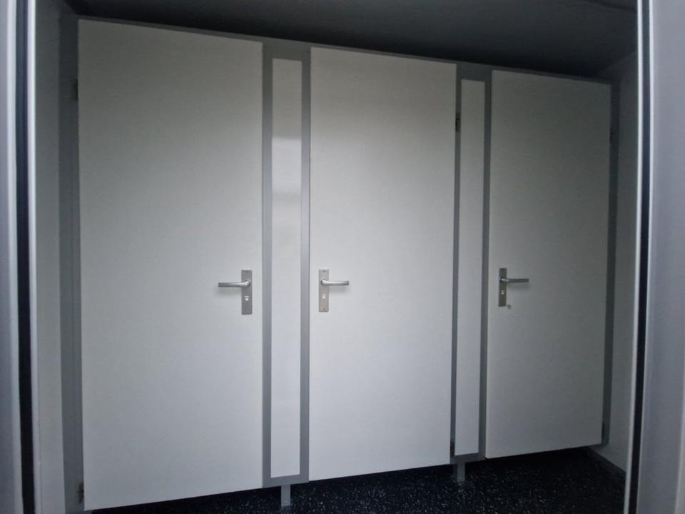 Wohncontainer, Anhänger Toilettenwagen Sanitär-Anhänger WC Wagen 3xD, 1xH+3U: das Bild 6