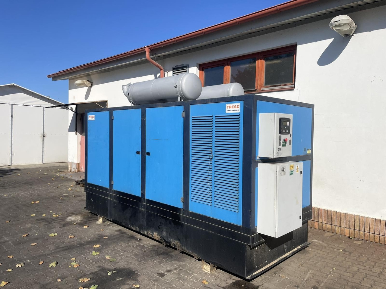 Tresz TR-438D with Deutz BF8M1015C engine For sale or Rent! - Bodenstromaggregat: das Bild 1 Tresz TR-438D with Deutz BF8M1015C engine For sale or Rent! - Bodenstromaggregat: das Bild 1