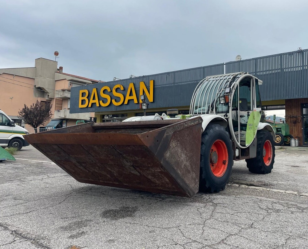 CLAAS TELESCOPICO TARGO K 70 - Teleskoplader: das Bild 1 CLAAS TELESCOPICO TARGO K 70 - Teleskoplader: das Bild 1