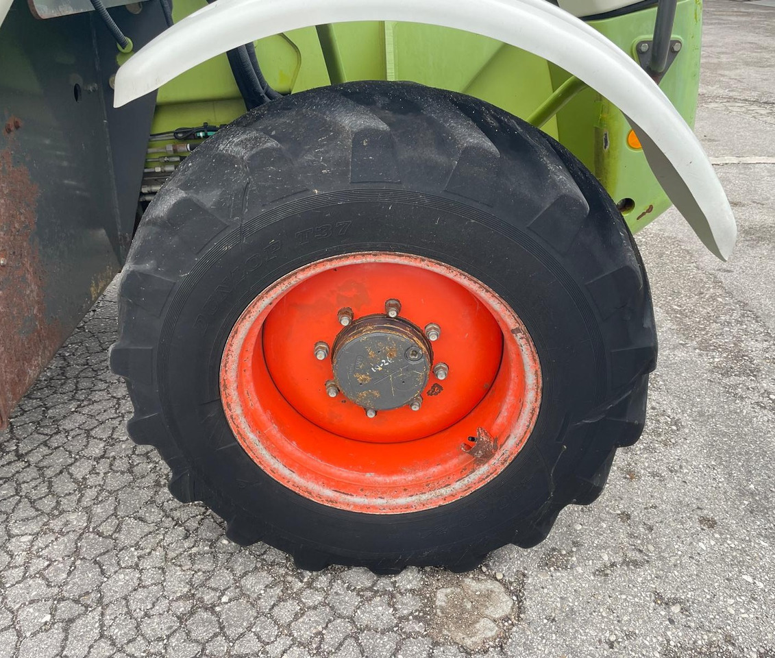 CLAAS TELESCOPICO TARGO K 70 - Teleskoplader: das Bild 5 CLAAS TELESCOPICO TARGO K 70 - Teleskoplader: das Bild 5