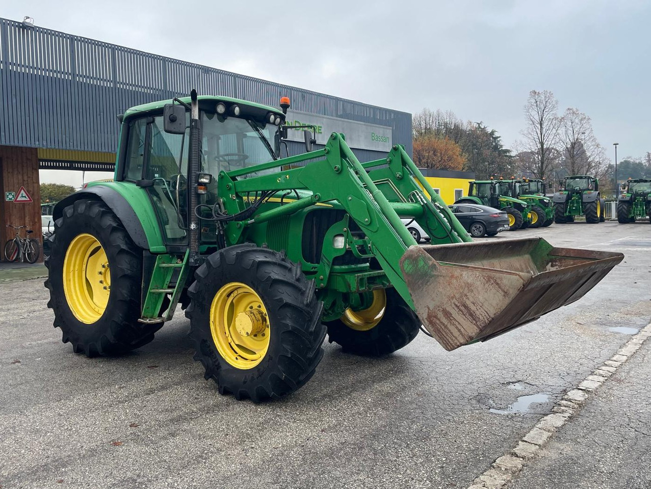 JOHN DEERE 6420 S - Traktor: das Bild 3 JOHN DEERE 6420 S - Traktor: das Bild 3