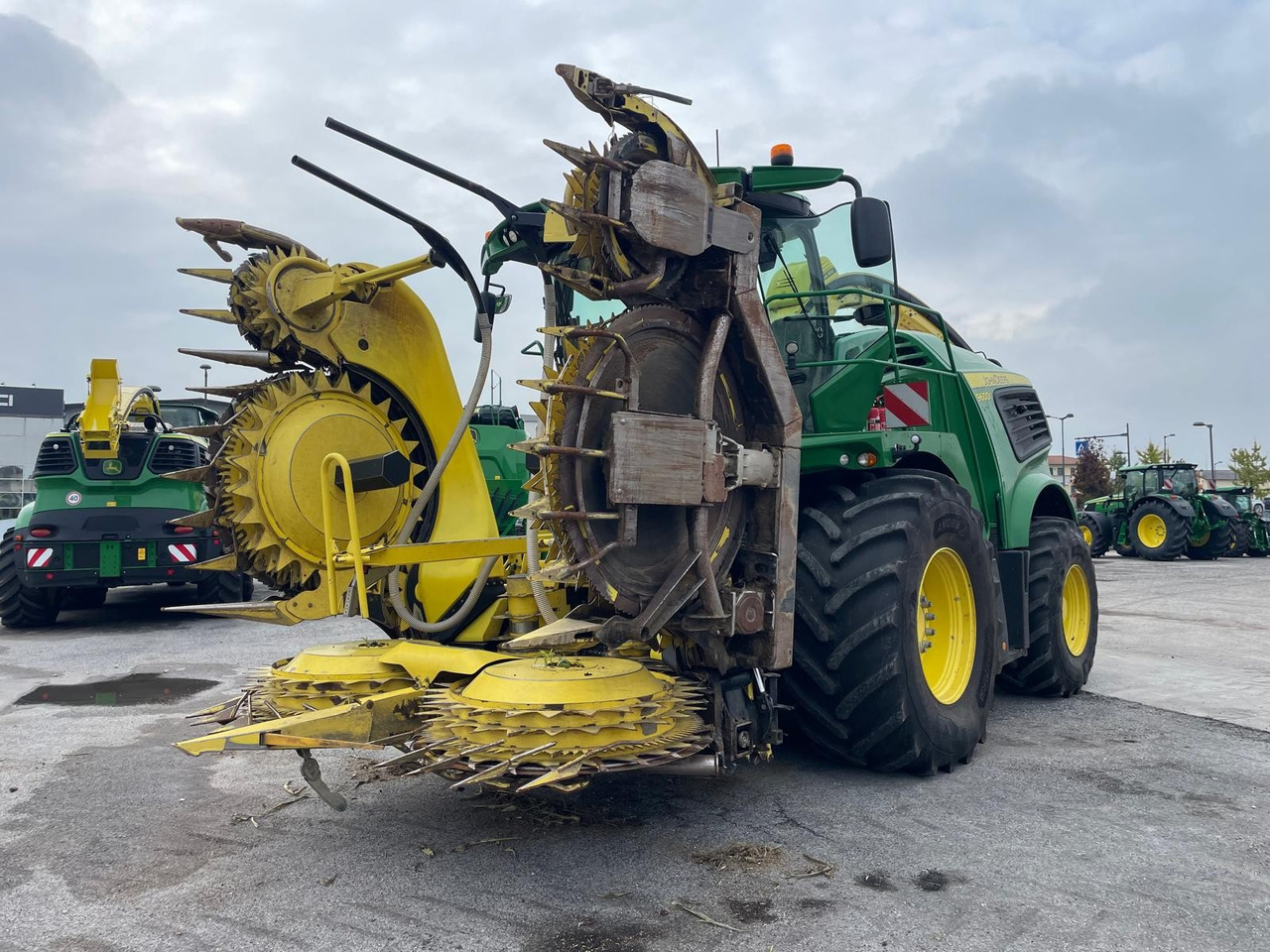 JOHN DEERE 9600i - Feldhäcksler: das Bild 4 JOHN DEERE 9600i - Feldhäcksler: das Bild 4