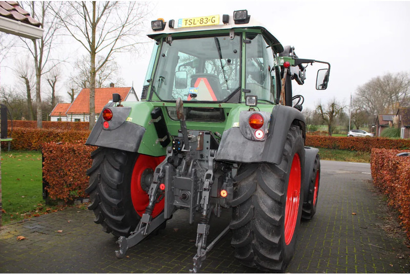 Fendt 410 Vario met Voorlader - Traktor: das Bild 4 Fendt 410 Vario met Voorlader - Traktor: das Bild 4