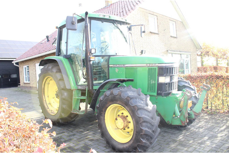 John Deere 6200 - Traktor: das Bild 1 John Deere 6200 - Traktor: das Bild 1