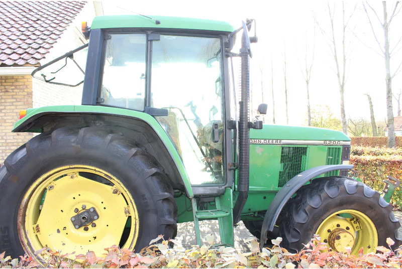 John Deere 6200 - Traktor: das Bild 2 John Deere 6200 - Traktor: das Bild 2