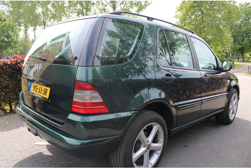 Mercedes-Benz M-Klasse ML 320 - PKW: das Bild 4 Mercedes-Benz M-Klasse ML 320 - PKW: das Bild 4