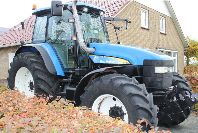 New Holland TM 140 - Traktor: das Bild 1 New Holland TM 140 - Traktor: das Bild 1