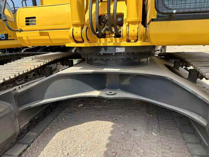 40-ton Second-hand Komatsu PC400-8 Hydraulic Crawler Excavator on Sale. Used Komatsu 400-8 in Excellent Condition Hot Sale - Bagger: das Bild 2 40-ton Second-hand Komatsu PC400-8 Hydraulic Crawler Excavator on Sale. Used Komatsu 400-8 in Excellent Condition Hot Sale - Bagger: das Bild 2