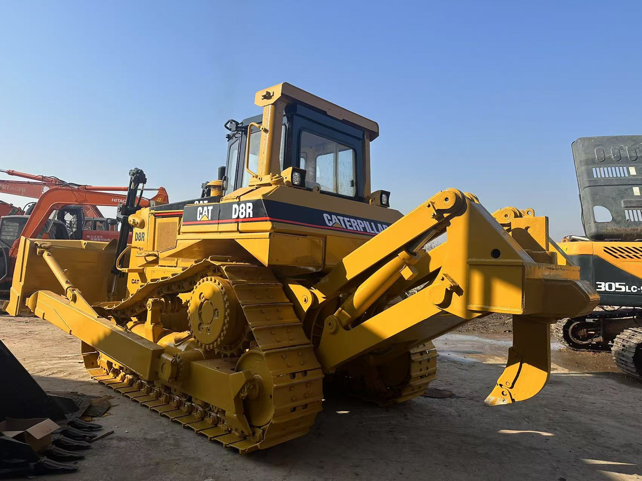 Bulldozer CATERPILLAR D8r [ Copy ]: das Bild 16