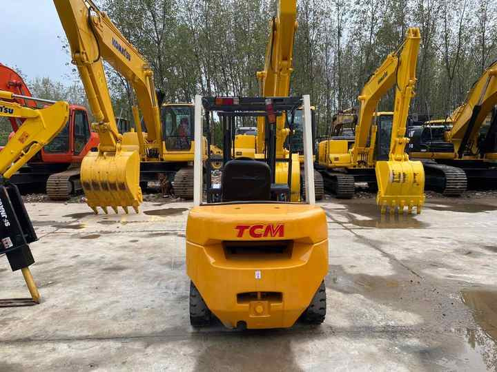 Japanese Forklifts Telehandler Used TCM Forklift Diesel Forklift 3Ton Pallet Truck - Gabelstapler: das Bild 2 Japanese Forklifts Telehandler Used TCM Forklift Diesel Forklift 3Ton Pallet Truck - Gabelstapler: das Bild 2