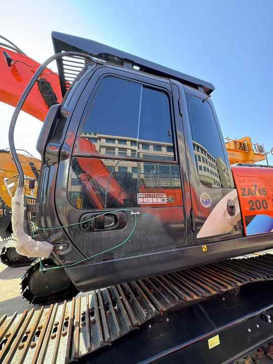 Bagger Second Hand  Japan Brand  Hitachi Zx200 Excavator for Sale Original  Hitachi 20tons Medium Excavator in Stock: das Bild 6