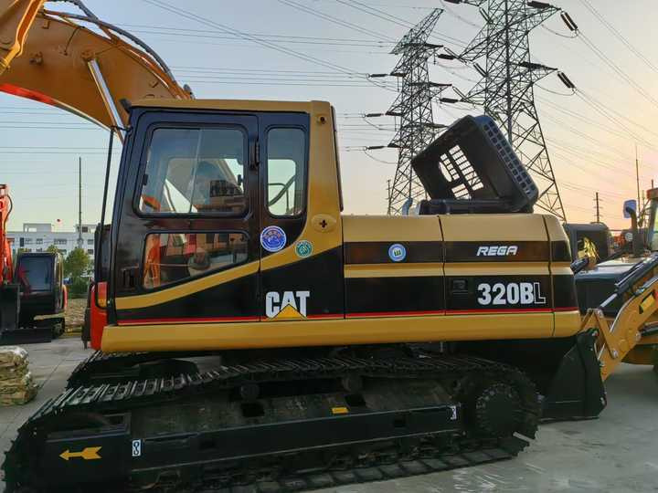 Used Cat Excavator Japan 20 Tons Digger Machinery Caterpillar CAT 320BL for Sale Cat 320B 320BL 320C 320D 320CL 320DL in Stock - Bagger: das Bild 2 Used Cat Excavator Japan 20 Tons Digger Machinery Caterpillar CAT 320BL for Sale Cat 320B 320BL 320C 320D 320CL 320DL in Stock - Bagger: das Bild 2