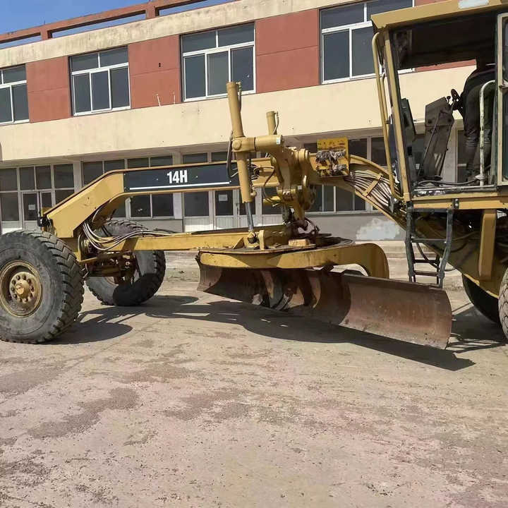 Used Caterpillar 14h Motor Grader Cat14H Very Good Quality Motor Grader Cat 14H Grader Price No Reviews yet - Grader: das Bild 3 Used Caterpillar 14h Motor Grader Cat14H Very Good Quality Motor Grader Cat 14H Grader Price No Reviews yet - Grader: das Bild 3