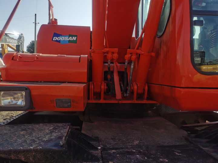 Used Digger Doosan Dh150w-7 Construction Machinery Construction Digger Used Doosan Dh150w-7 Cheap Excavator - Kettenbagger: das Bild 4 Used Digger Doosan Dh150w-7 Construction Machinery Construction Digger Used Doosan Dh150w-7 Cheap Excavator - Kettenbagger: das Bild 4